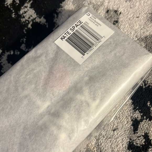 Kate spade - NWT - I love NY wallet - I heart NY - zipper, black leather - Picture 6 of 6